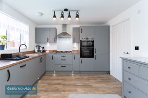 Kitchen/Diner- click for photo gallery